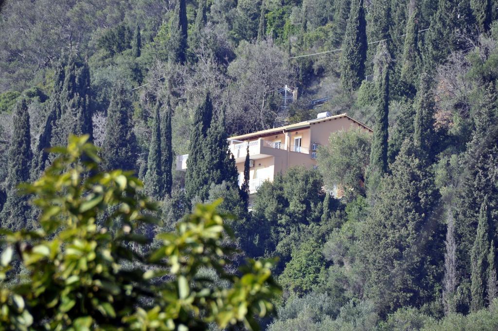 Stella'S Apartments Агиос Гордиос Екстериор снимка