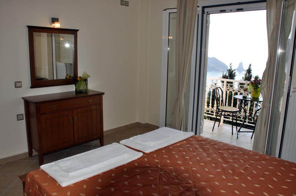 Stella'S Apartments Агиос Гордиос Екстериор снимка