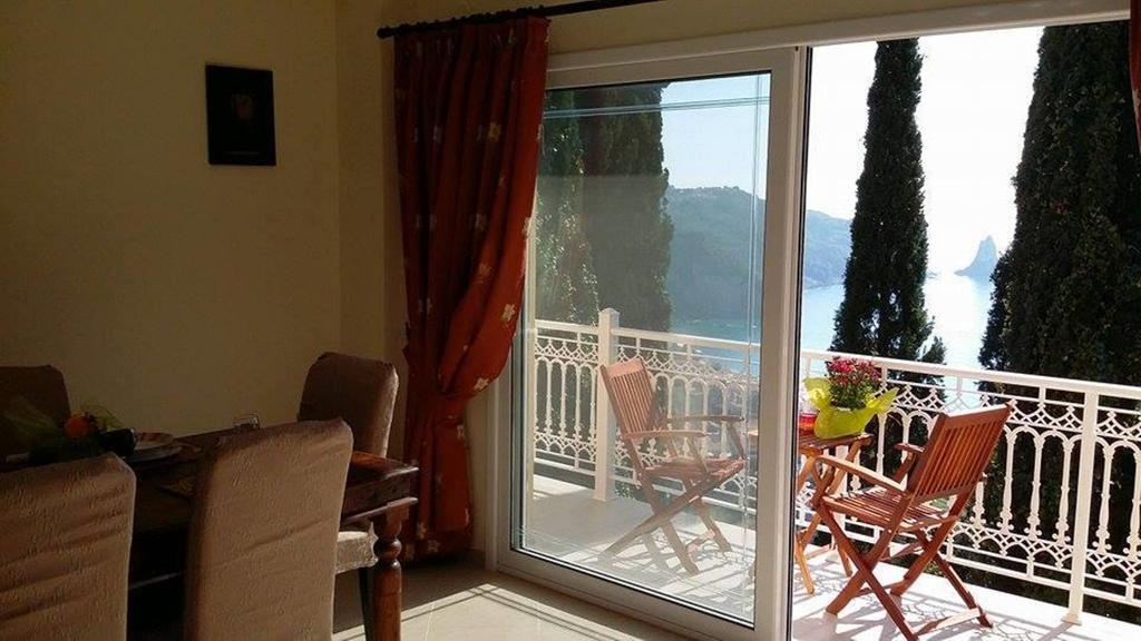 Stella'S Apartments Агиос Гордиос Екстериор снимка