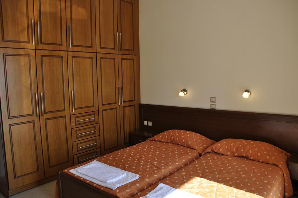 Stella'S Apartments Агиос Гордиос Екстериор снимка