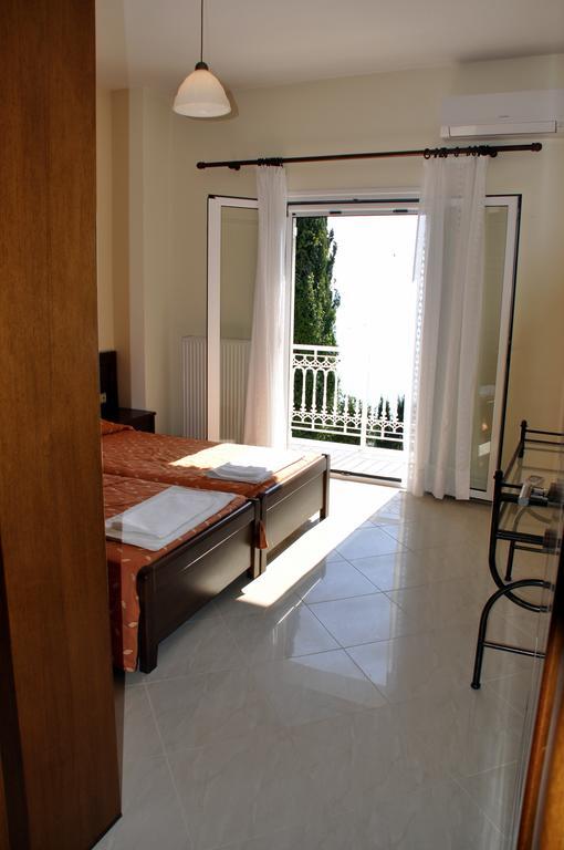 Stella'S Apartments Агиос Гордиос Екстериор снимка