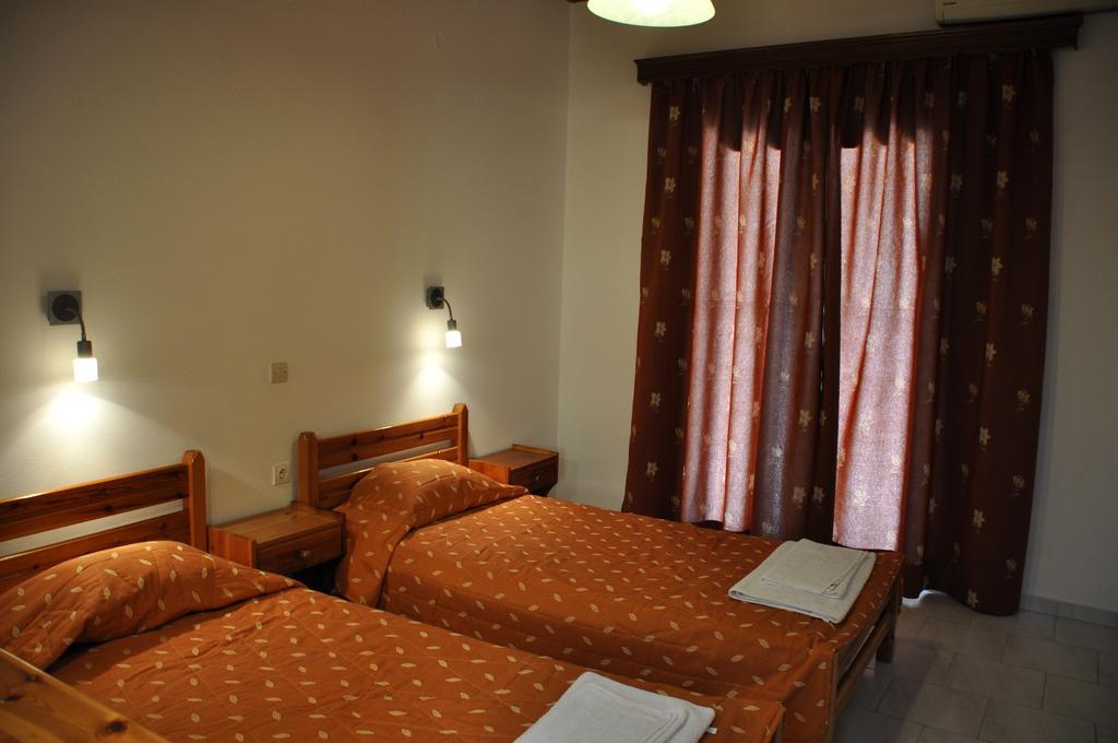 Stella'S Apartments Агиос Гордиос Екстериор снимка