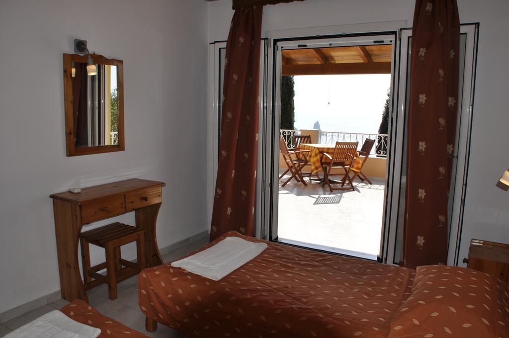 Stella'S Apartments Агиос Гордиос Екстериор снимка